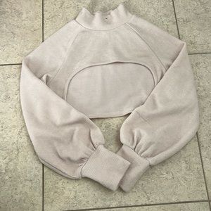 Comfy, cute and shoulder sweater. Used